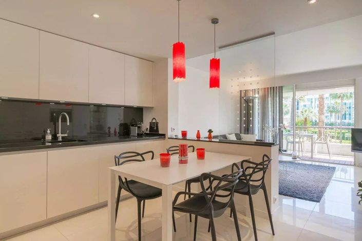 Image No.3-3 Bed Apartment for sale