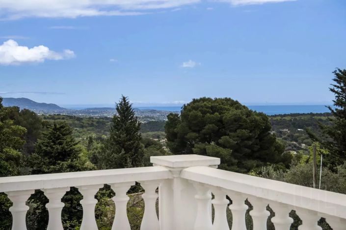Image No.5-7 Bed House for sale