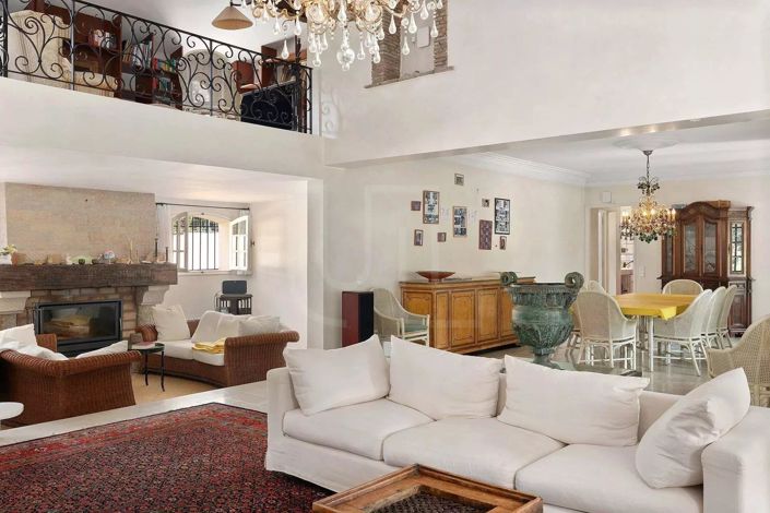 Image No.6-13 Bed House for sale