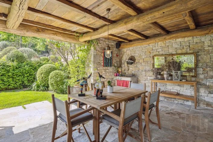 Image No.7-5 Bed House for sale