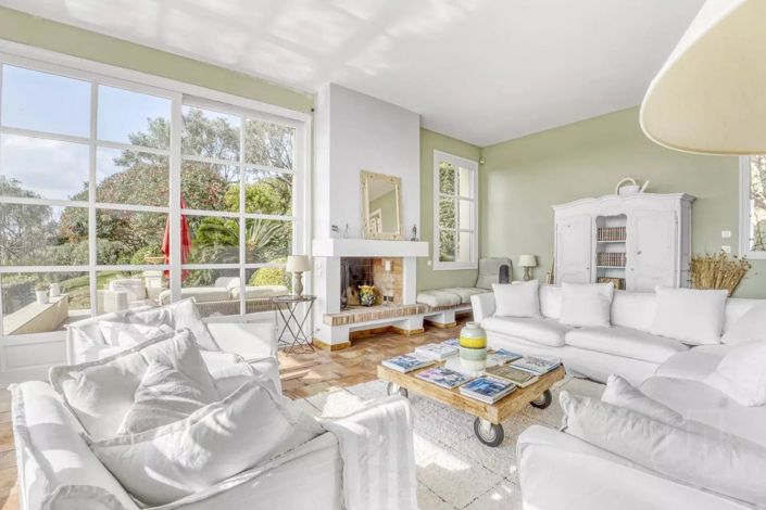 Image No.4-5 Bed House for sale