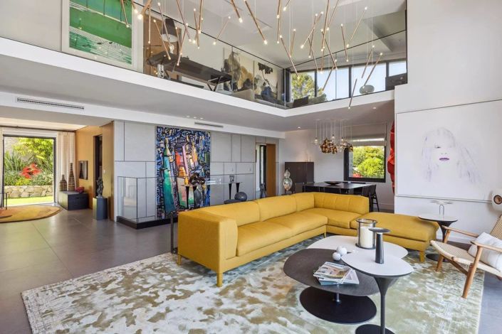 Image No.3-5 Bed House for sale