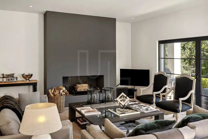 Image No.15-4 Bed House for sale