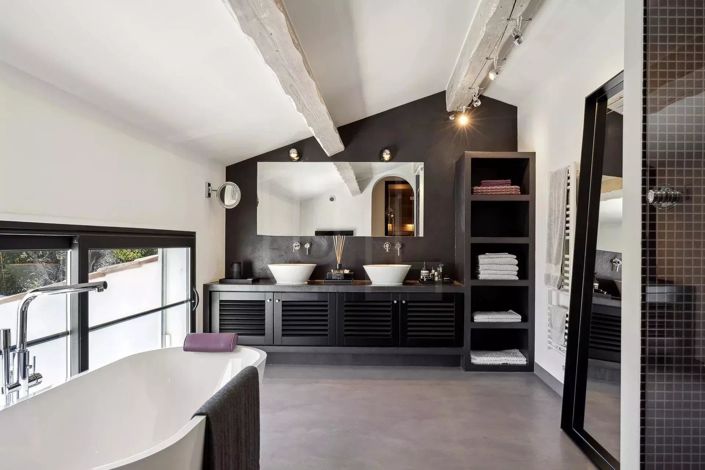 Image No.19-4 Bed House for sale