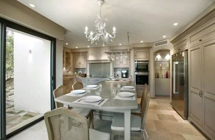 Image No.7-5 Bed House for sale