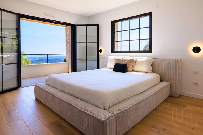 Image No.8-4 Bed House for sale