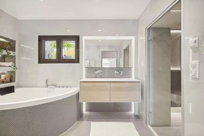 Image No.13-4 Bed House for sale