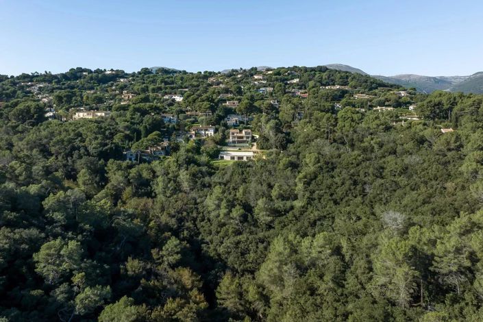 Image No.20-4 Bed House for sale