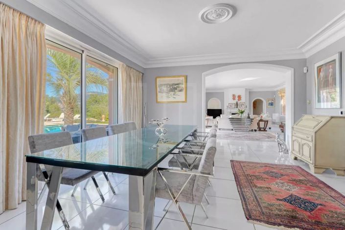 Image No.17-5 Bed House for sale