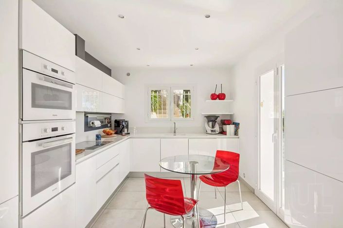 Image No.5-3 Bed House for sale