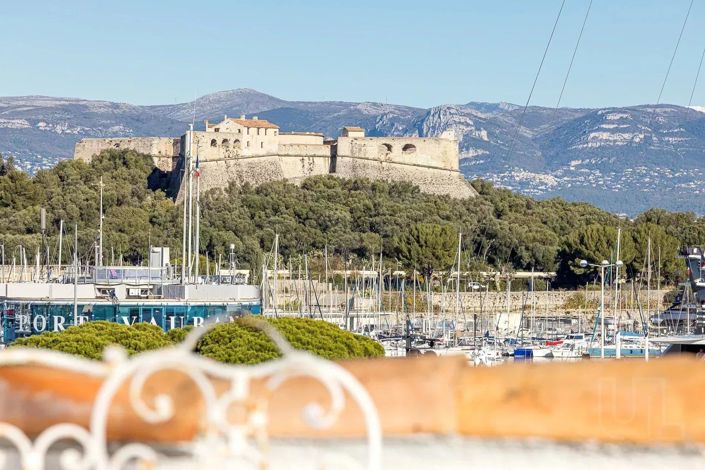 Image No.7-Appartement de 2 chambres à vendre à Antibes