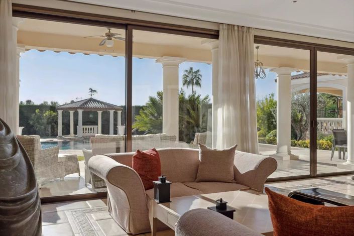 Image No.19-5 Bed House for sale