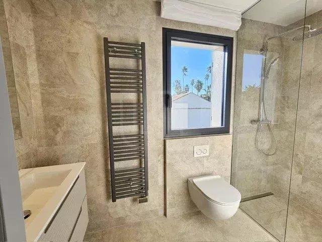 Image No.44-5 Bed House for sale