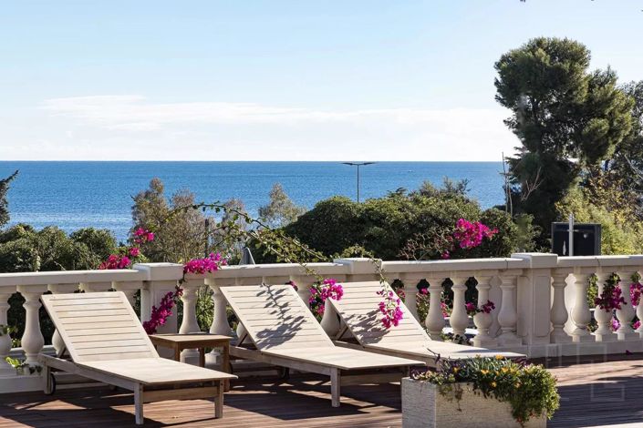 Image No.2-4 Bed House for sale