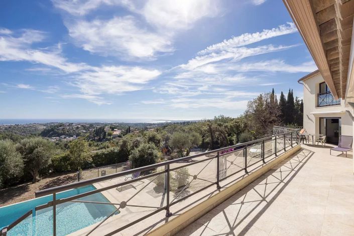 Image No.2-4 Bed House for sale