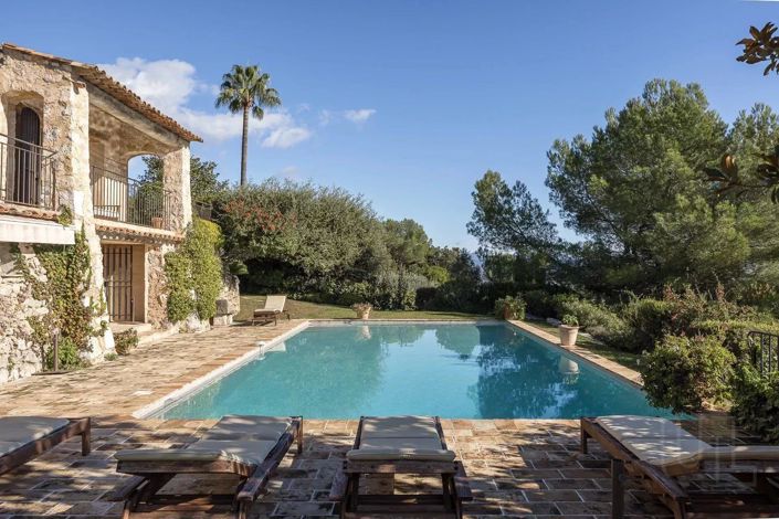 Image No.4-9 Bed House for sale