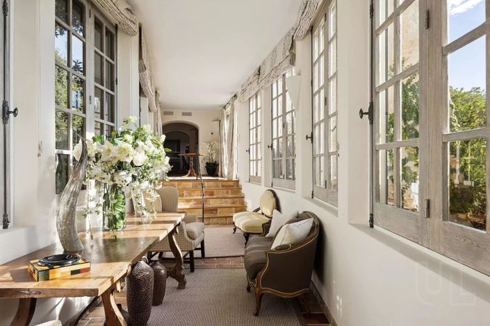 Image No.8-9 Bed House for sale