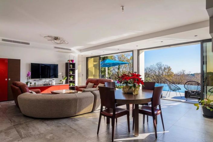 Image No.5-4 Bed House for sale