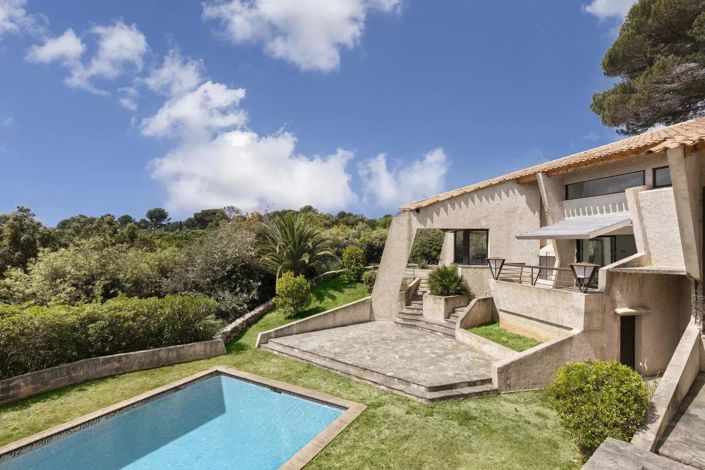 Image No.3-4 Bed House for sale