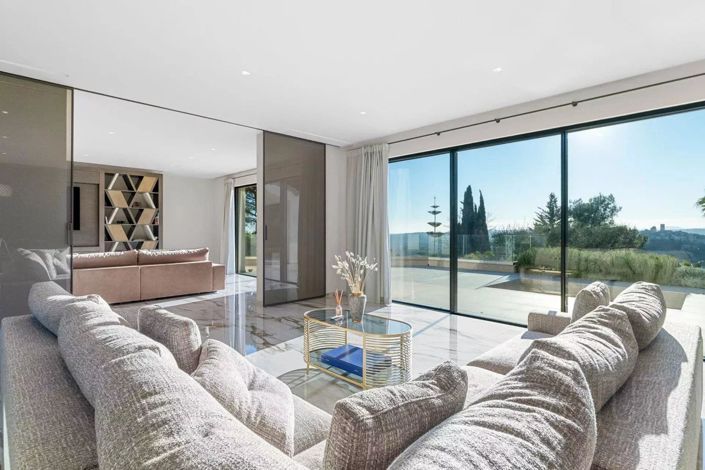 Image No.9-9 Bed House for sale