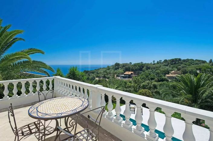 Image No.2-4 Bed House for sale