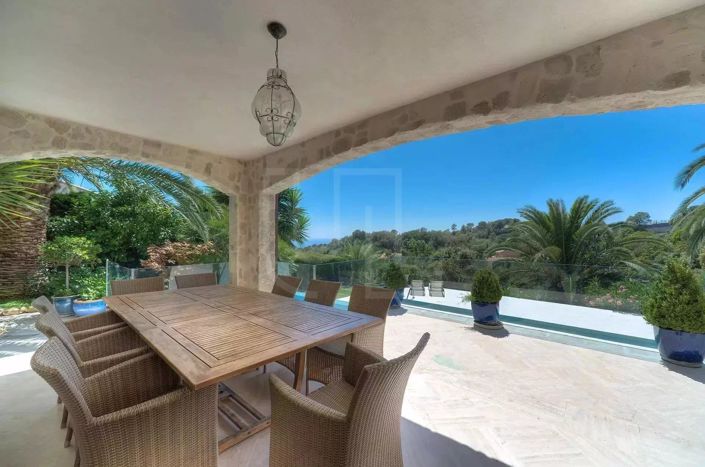 Image No.7-4 Bed House for sale