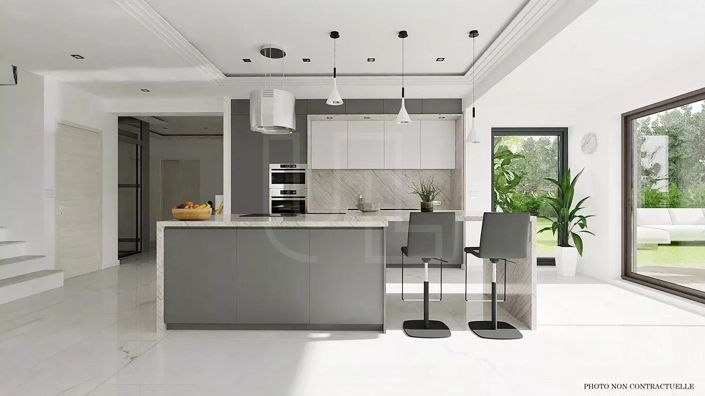 Image No.7-5 Bed House for sale