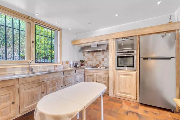 Image No.17-5 Bed House for sale