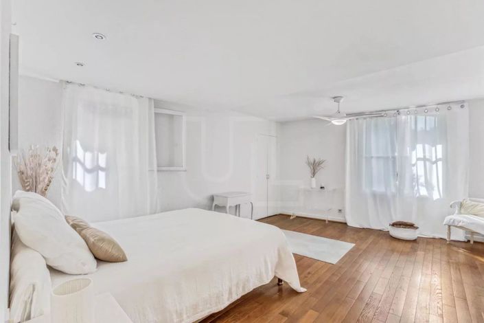 Image No.9-5 Bed House for sale