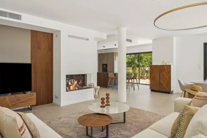 Image No.4-4 Bed House for sale