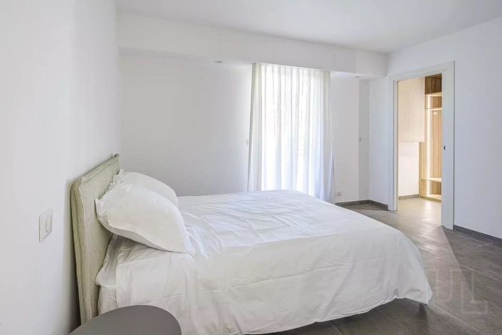 Image No.9-4 Bed Apartment for sale