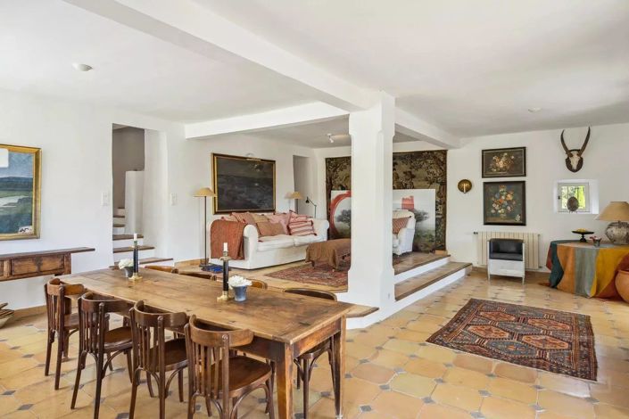 Image No.13-6 Bed House for sale