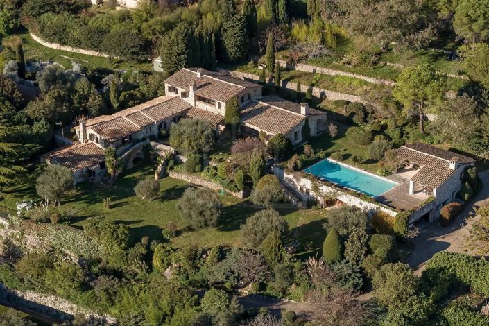 Image No.11-6 Bed House for sale