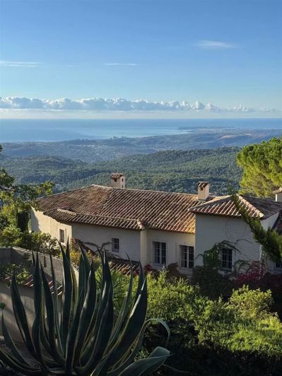 Image No.17-6 Bed House for sale