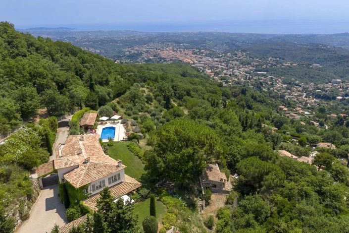 Image No.3-6 Bed House for sale