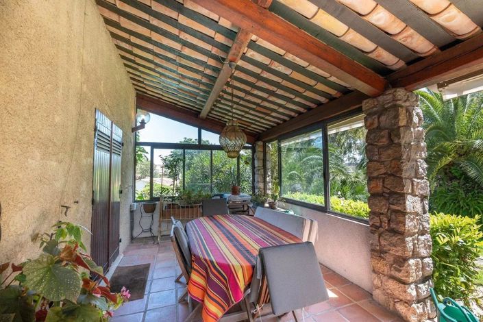 Image No.5-5 Bed House for sale