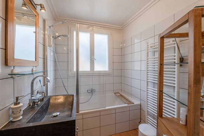 Image No.6-4 Bed House for sale