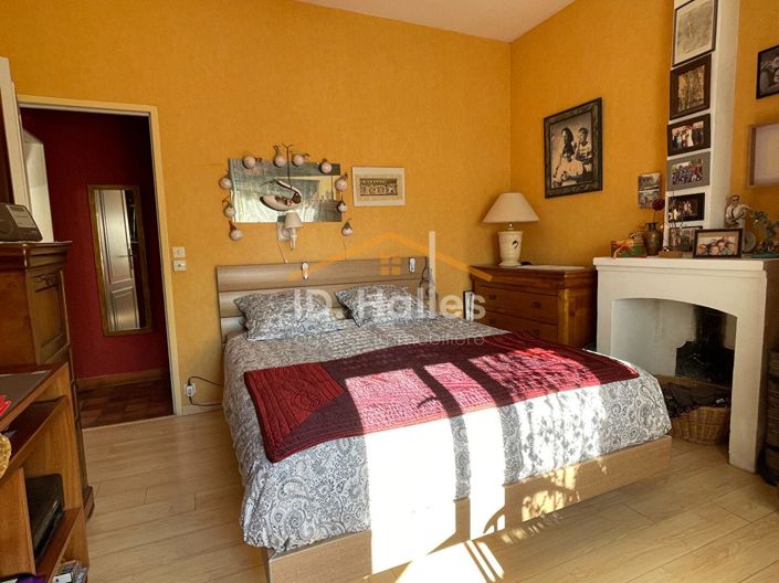 Image No.10-4 Bed House for sale