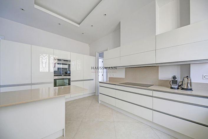 Image No.12-3 Bed Apartment for sale