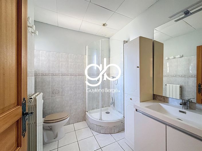 Image No.12-4 Bed House for sale