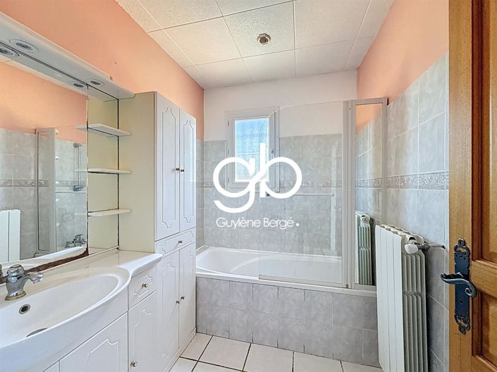 Image No.9-4 Bed House for sale