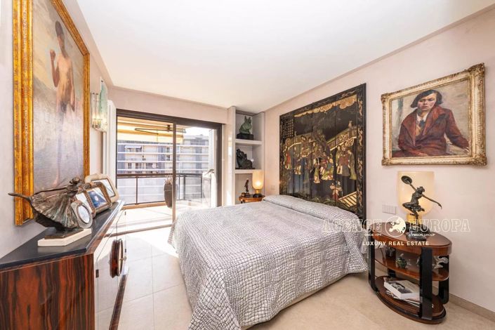 Image No.10-1 Bed Apartment for sale