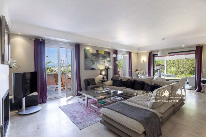 Image No.8-Maison de 5 chambres à vendre à Cannes