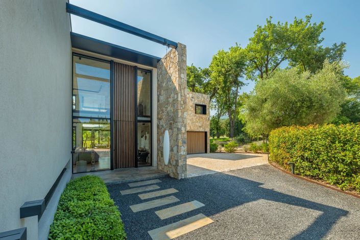 Image No.14-5 Bed House for sale