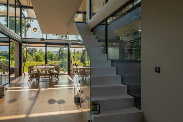 Image No.23-5 Bed House for sale