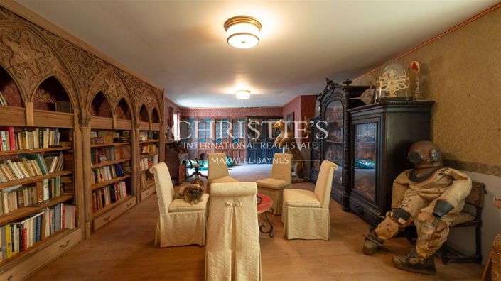 Image No.11-8 Bed House for sale
