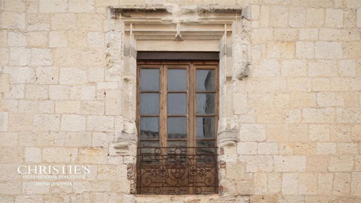 Image No.18-8 Bed House for sale