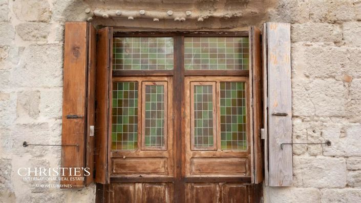 Image No.19-8 Bed House for sale