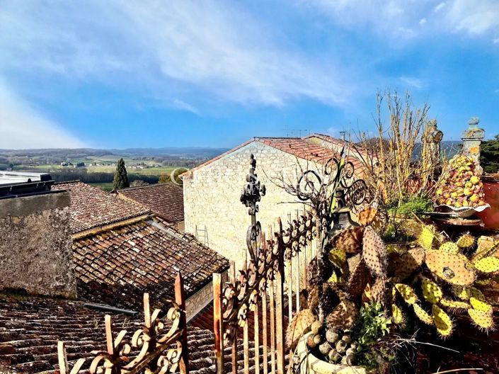Image No.6-8 Bed House for sale
