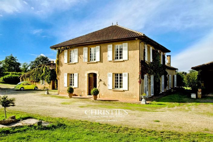 Image No.4-8 Bed House for sale
